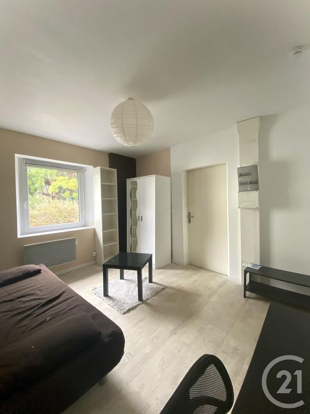 Appartement F1 à louer - 1 pièce - 22.0 m2 - MONTBELIARD - 25 - FRANCHE-COMTE - Century 21 Agence De La Gare