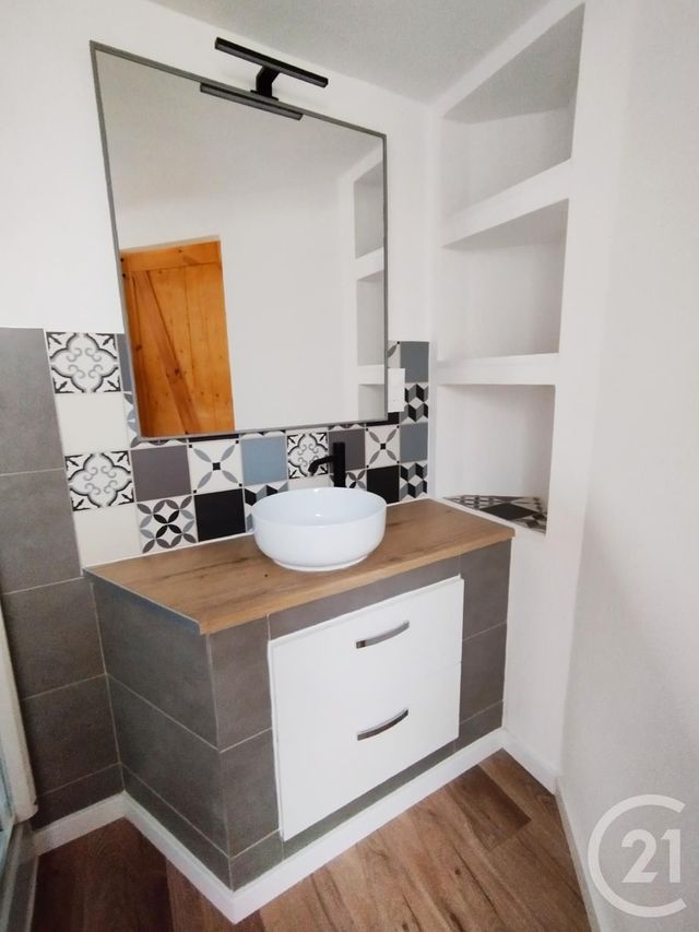 Appartement F3 à louer - 3 pièces - 75.0 m2 - BEAUCOURT - 90 - FRANCHE-COMTE - Century 21 Agence De La Gare