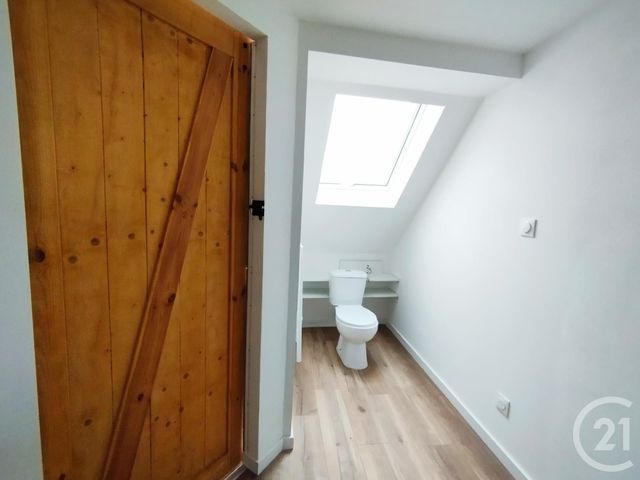 Appartement F3 à louer - 3 pièces - 75.0 m2 - BEAUCOURT - 90 - FRANCHE-COMTE - Century 21 Agence De La Gare