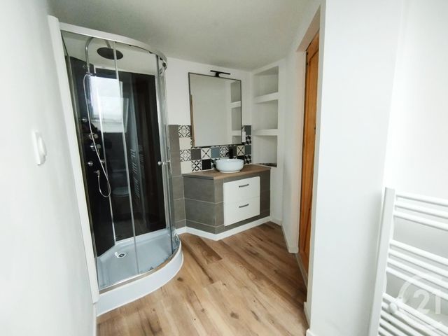 Appartement F3 à louer - 3 pièces - 75.0 m2 - BEAUCOURT - 90 - FRANCHE-COMTE - Century 21 Agence De La Gare