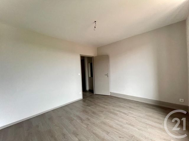 Appartement F4 à louer - 4 pièces - 75.0 m2 - COLOMBIER FONTAINE - 25 - FRANCHE-COMTE - Century 21 Agence De La Gare