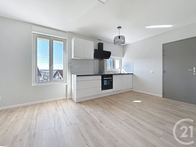 Appartement T3 à louer - 3 pièces - 60.0 m2 - MONTBELIARD - 25 - FRANCHE-COMTE - Century 21 Agence De La Gare
