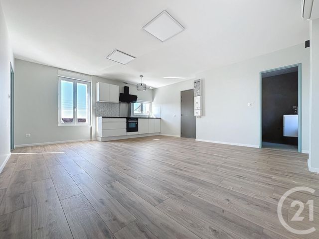 Appartement T3 à louer - 3 pièces - 60.0 m2 - MONTBELIARD - 25 - FRANCHE-COMTE - Century 21 Agence De La Gare