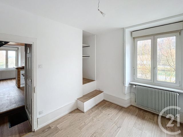 Appartement F5 à louer - 5 pièces - 95.0 m2 - COLOMBIER FONTAINE - 25 - FRANCHE-COMTE - Century 21 Agence De La Gare