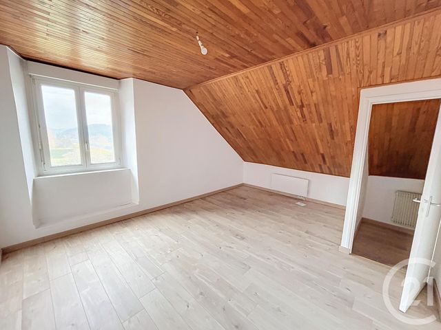 Appartement F5 à louer - 5 pièces - 95.0 m2 - COLOMBIER FONTAINE - 25 - FRANCHE-COMTE - Century 21 Agence De La Gare